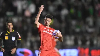 Coritiba fica perto de acertar com atacante do Internacional