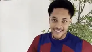 Barcelona anuncia a chegada de Vitor Roque como presente de Natal à torcida