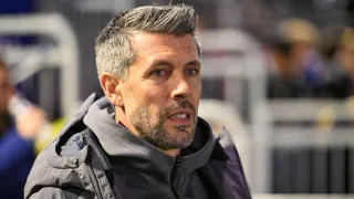 Campeão da Série B é demitido em tempo recorde na Inglaterra