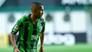 Palmeiras abre negociação com atacante cobiçado pelo Athletico