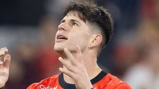 Athletico repete roteiro, perde de virada e segue patinando na Série B