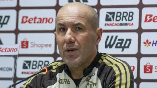 Data de jogo do Coritiba provoca “guerra” de notas oficiais entre Flamengo e CBF