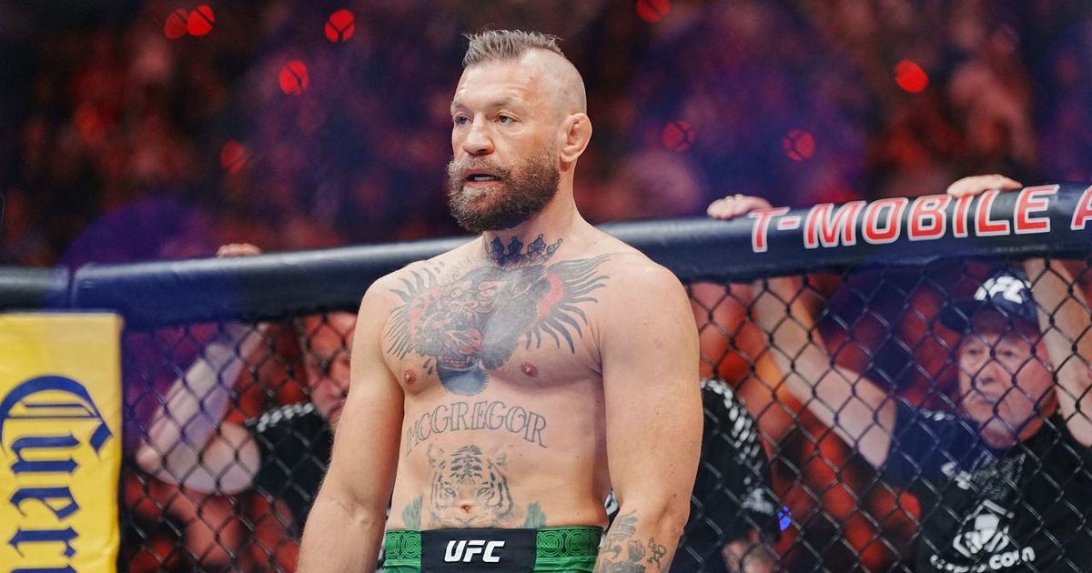 McGregor makes unusual request after injury on return to UFC