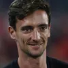 Interino do Athletico se compara a Jorge Jesus e Xabi Alonso para contestar críticas
