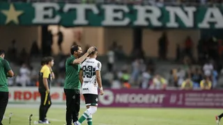 Morínigo critica arbitragem e projeta Atletiba: “Campeonato à parte”