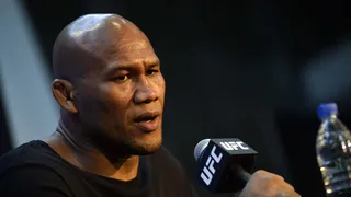 Ronaldo Jacaré tem braço quebrado e perde a primeira por finalização no UFC