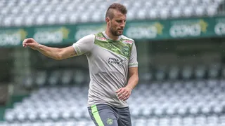 Henrique vê elenco do Coritiba forte e projeta título do Paranaense