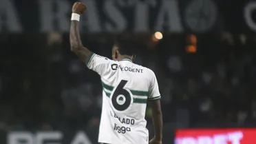 Criticado pela torcida, jogador é emprestado pelo Coritiba a rival da Série B