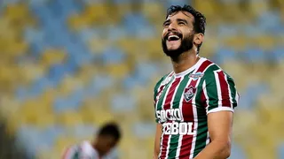 Com passagens por Fluminense e Palmeiras, Henrique Dourado volta ao futebol paranaense