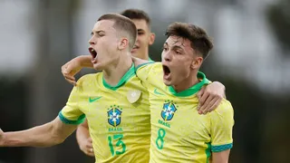 Dupla ex-Corinthians “salva” Brasil após vexame histórico no Sul-Americano Sub-20