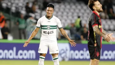 Treinador lamenta ausência de volante em derrota do Coritiba