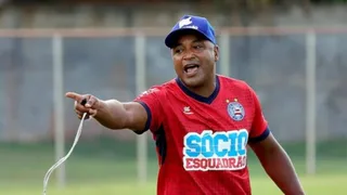 Athletico mira a contratação do técnico Roger Machado