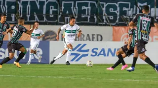 Com Lei do Ex, Coritiba perde do Maringá e sai atrás na semifinal; veja os gols da partida