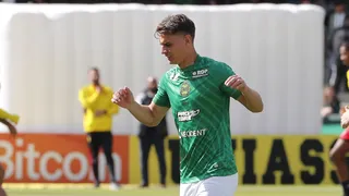 Coritiba nega conversas com o Internacional por lateral