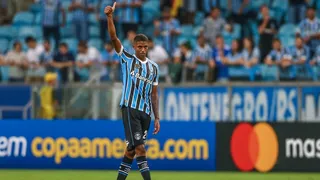 Jean Pyerre recebe proposta da Turquia e negociação com o Athletico pode melar