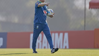 Dorival terá confrontos com técnicos novos em seus rivais