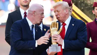 Brasileiros podem ter vistos banidos por Trump na Copa do Mundo, diz site