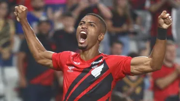 Paranaense: Saiba como assistir aos jogos de Athletico e Coritiba nas quartas de final