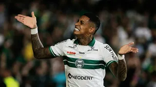 Manga faz três, mas Coritiba empata com o Sport no Couto Pereira pela Copa do Brasil