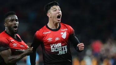 Athletico conta com brilho de Santos e elimina o São Paulo nos pênaltis