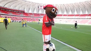 Mascote do Inter é alvo de nova denúncia de importunação sexual
