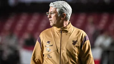 Odair Hellmann faz alerta no Athletico e abre o jogo sobre Viveros