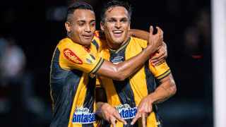 Adversário de Athletico e Coritiba demite técnico na véspera da Série B