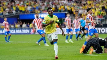 Brasil goleia o Paraguai e conquista primeira a vitória na Copa América