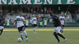 Coritiba começa vencendo por obrigação; Hélio Cury é uma vergonha