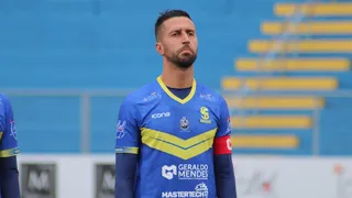 Paraná encaminha acerto com zagueiro Dirceu, ex-Coritiba