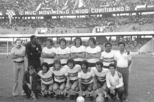 Foto posada do esquadrão alviverde num Atletiba de 1974.