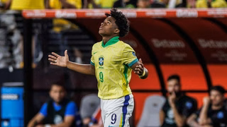 De Ronaldo a Endrick: 9 foi usada por Fenômeno no último jogo da seleção em Curitiba