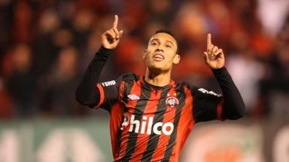 O peso da camisa 9