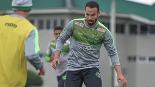 Atacante rompe tendão de aquiles e não joga mais pelo Coritiba em 2021