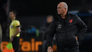 Felipão continua levando o Athletico ao paraíso: 1×0