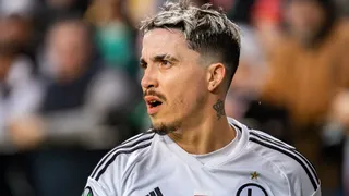 Coritiba encaminha contratações de veterano português e volante da Série A