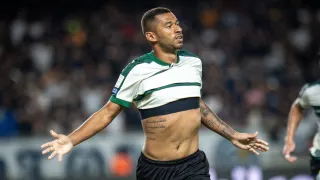 Coritiba aplica virada heroica sobre o Remo e se aproxima da zona de Libertadores