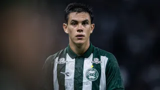 Joia emprestada ao Coritiba atinge meta no Brasileirão e se ‘fixa’ no clube