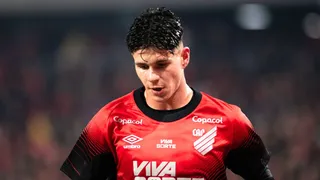 Zapelli esgota a paciência no Athletico e saída deve ser solução