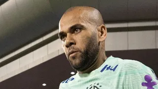Daniel Alves preso: como equívocos em série da defesa complicaram vida do jogador