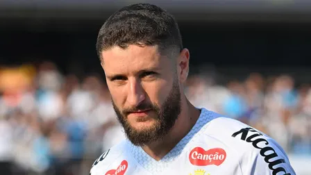 Cria do Coritiba, Zé Rafael busca novo clube no mercado