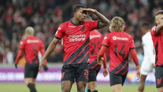 Athletico tem saída de zagueiro confirmada e empresta volante; veja o elenco
