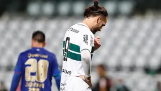 Sem marcar há cinco jogos, Léo Gamalho vive maior jejum pelo Coritiba