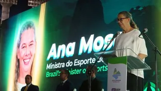 Ana Moser diz que saída de ministério foi decisão política e é “abandono do esporte”