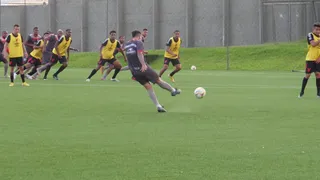 Aspirantes do Athletico vencem Rio Branco em jogo-treino