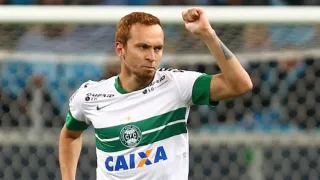 Ex-Coritiba perde sítio de R$ 1,8 milhão por dívida com pai de Neymar