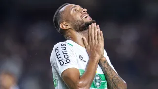 Coritiba desafia tabu de sete anos contra Goiás na Série B