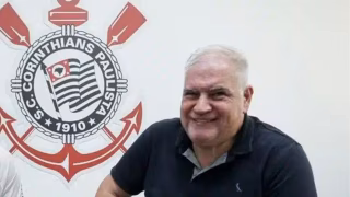 Diretor do Corinthians pede para jornalistas não usarem verde no clube