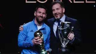Presidente da Conmebol anuncia casas nas redes e seguidores brincam: “Não tá fácil pra ninguém”