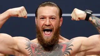 Conor McGregor salva academia afetada por lockdown na Irlanda